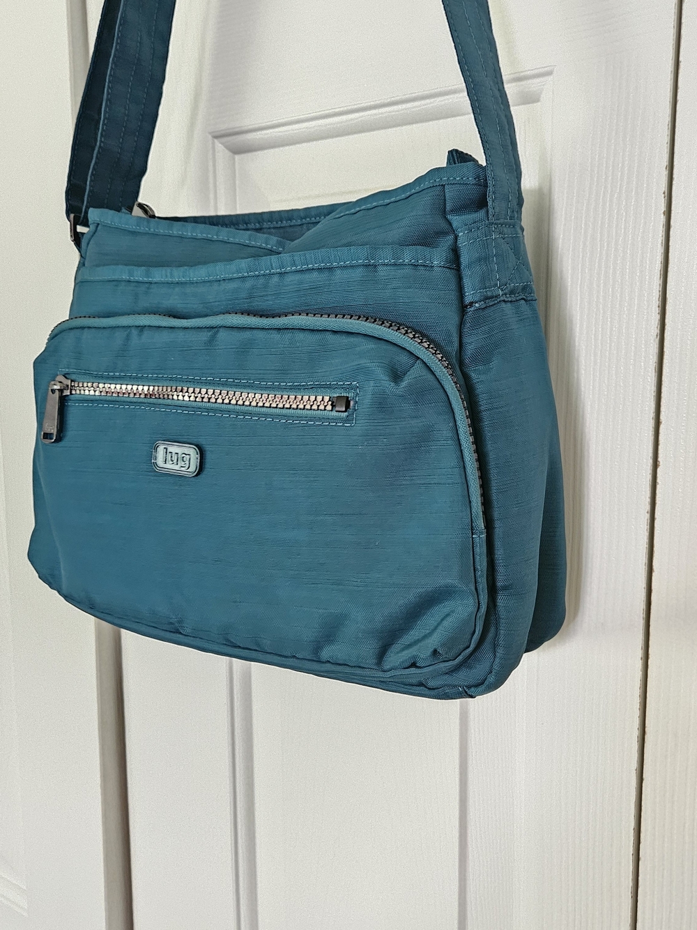 lug Infinity Shimmy Teal Shoulder/Crossbody Bag - Picture 6 of 16